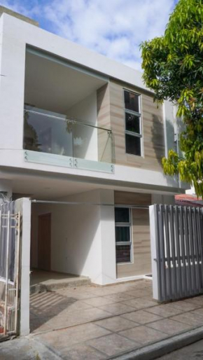 Esmeralda House